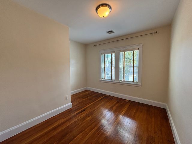 40 Ansonia Rd 40, Boston, MA 02132