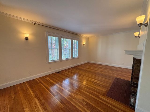 40 Ansonia Rd 40, Boston, MA 02132