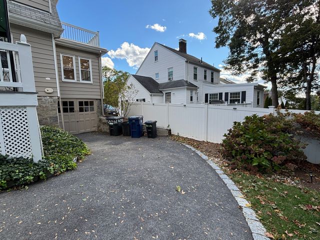 40 Ansonia Rd 40, Boston, MA 02132