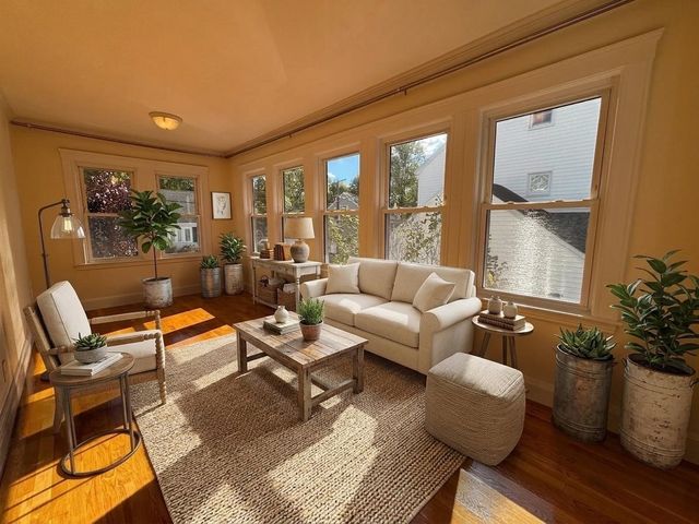 40 Ansonia Rd 40, Boston, MA 02132