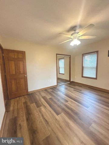 700 SCHILLER AVE, Hamilton, NJ 08610