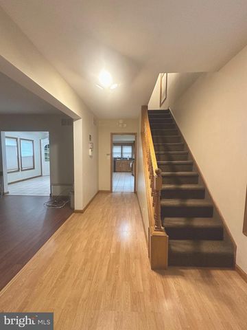 700 SCHILLER AVE, Hamilton, NJ 08610