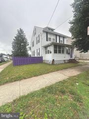 700 SCHILLER AVE, Hamilton, NJ 08610