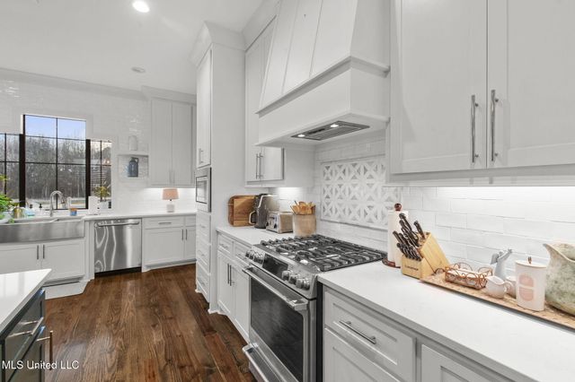 115 Crossview Place, Brandon, MS 39047