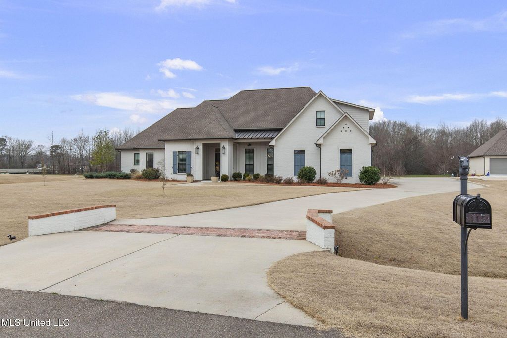 115 Crossview Place, Brandon, MS 39047
