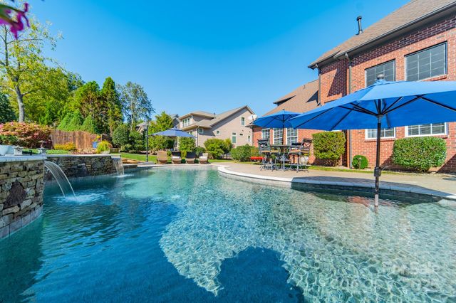 14719 Old Vermillion Drive, Huntersville, NC 28078