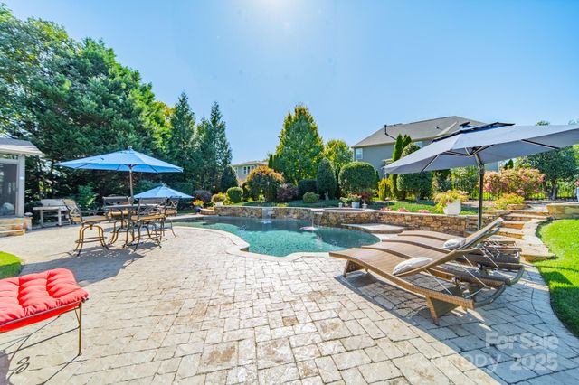 14719 Old Vermillion Drive, Huntersville, NC 28078