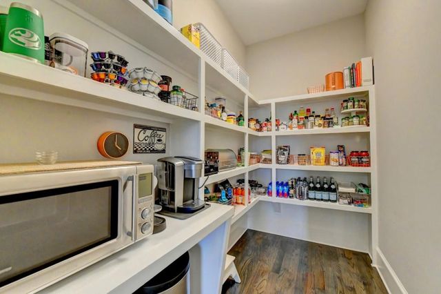 2367 Kesgrove Way, Buford, GA 30518