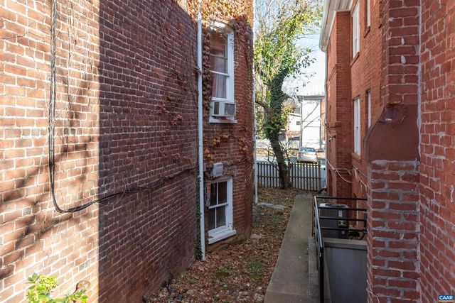 615 E HIGH ST, Charlottesville, VA 22902