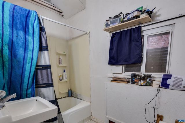 615 E HIGH ST, Charlottesville, VA 22902