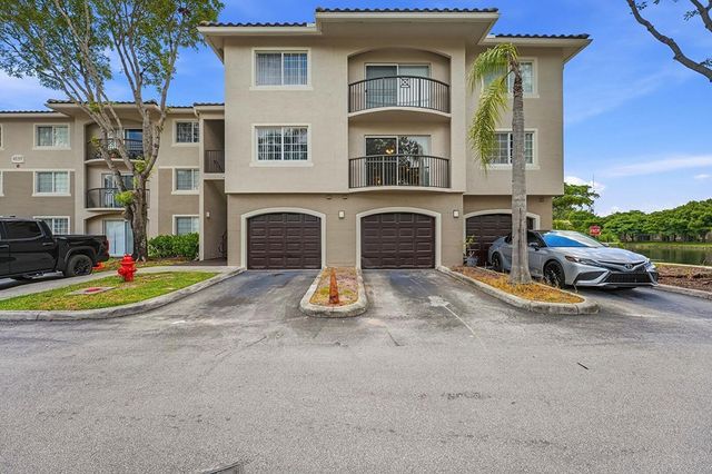 4159 N Haverhill Road 1304, West Palm Beach, FL 33417