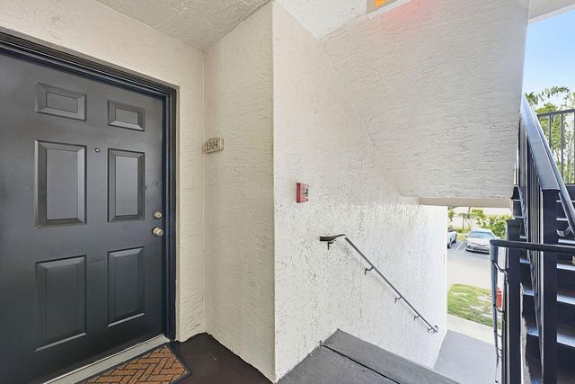 4159 N Haverhill Road 1304, West Palm Beach, FL 33417