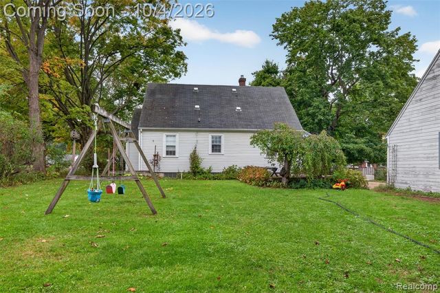 1421 Munson Street, Burton, MI 48509