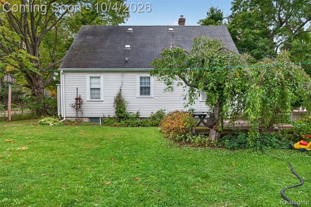 1421 Munson Street, Burton, MI 48509