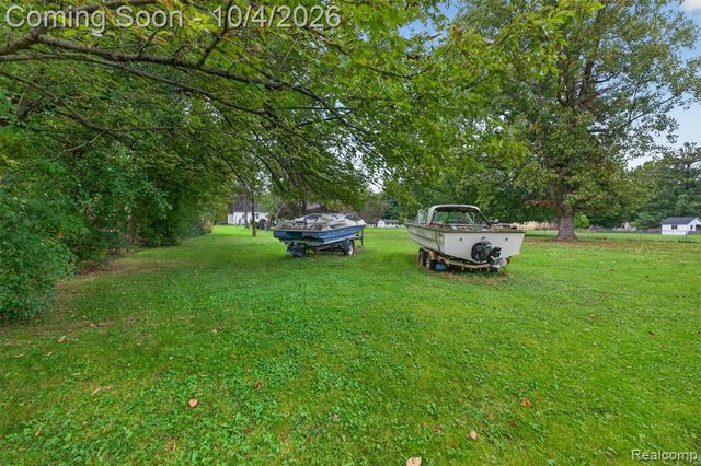 1421 Munson Street, Burton, MI 48509