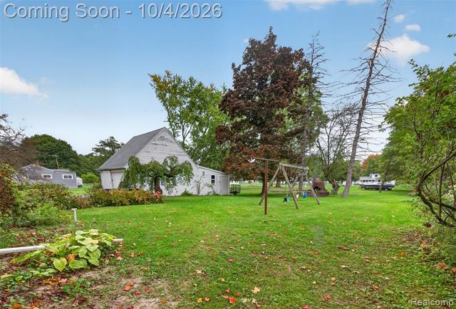 1421 Munson Street, Burton, MI 48509
