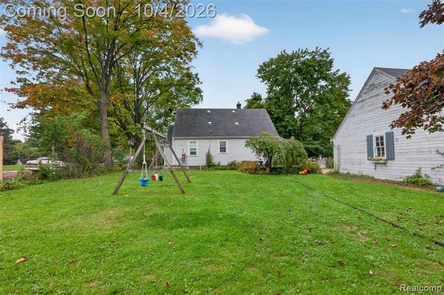 1421 Munson Street, Burton, MI 48509