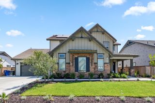 1765 N Renn Ave, Clovis, CA 93619