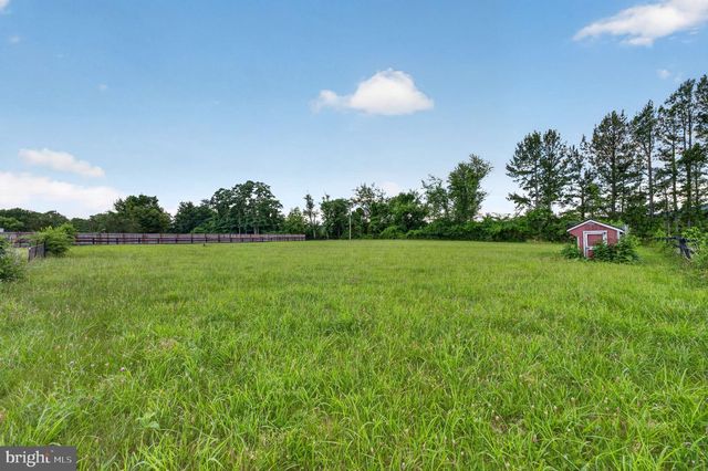 18616 FOGGY BOTTOM RD, Bluemont, VA 20135