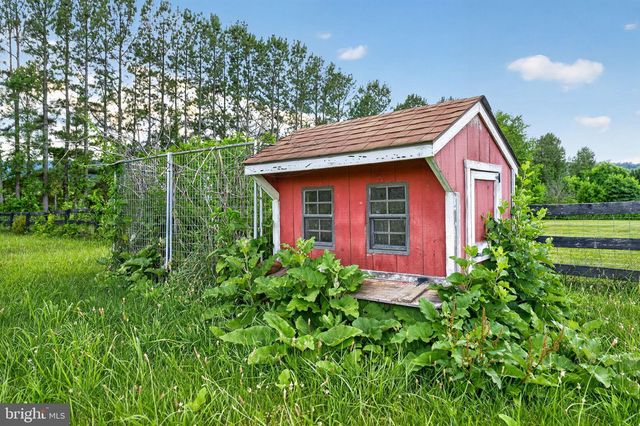 18616 FOGGY BOTTOM RD, Bluemont, VA 20135