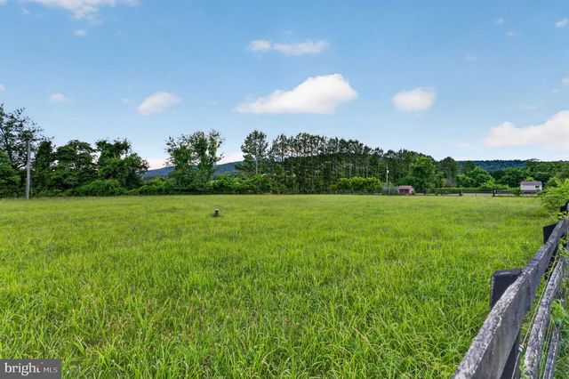 18616 FOGGY BOTTOM RD, Bluemont, VA 20135