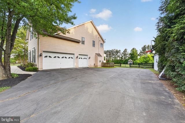 18616 FOGGY BOTTOM RD, Bluemont, VA 20135