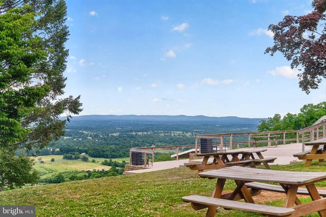 18616 FOGGY BOTTOM RD, Bluemont, VA 20135