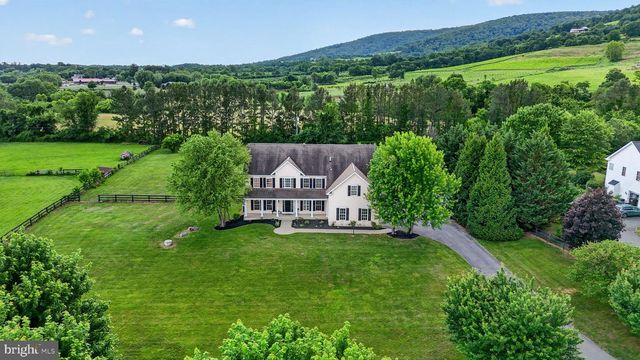 18616 FOGGY BOTTOM RD, Bluemont, VA 20135
