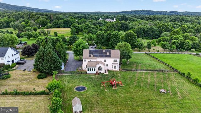 18616 FOGGY BOTTOM RD, Bluemont, VA 20135