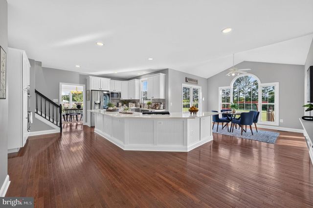 18616 FOGGY BOTTOM RD, Bluemont, VA 20135