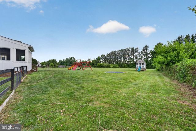 18616 FOGGY BOTTOM RD, Bluemont, VA 20135