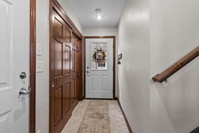 1054 W WILLIS WAY, Appleton, WI 54913