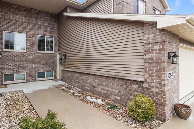 1054 W WILLIS WAY, Appleton, WI 54913
