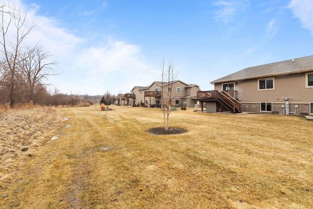 1054 W WILLIS WAY, Appleton, WI 54913