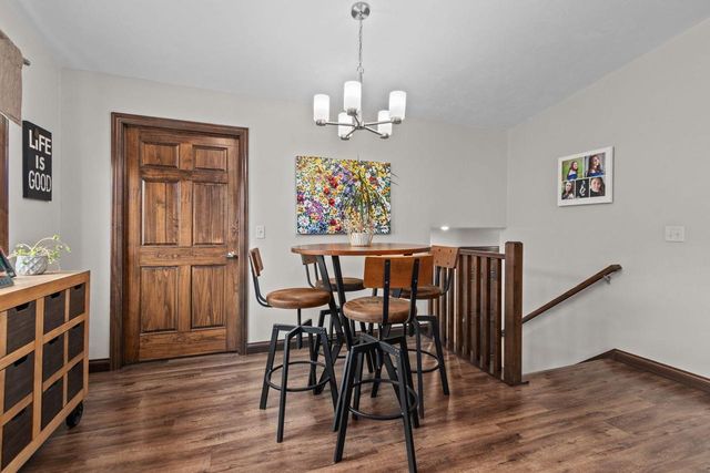 1054 W WILLIS WAY, Appleton, WI 54913