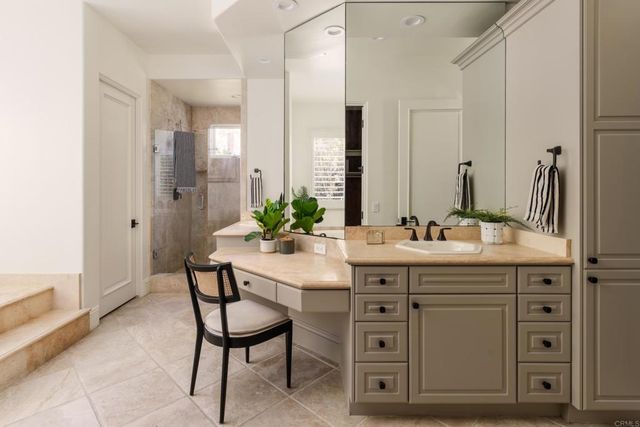 7825 Muirfield Way, Rancho Santa Fe, CA 92067