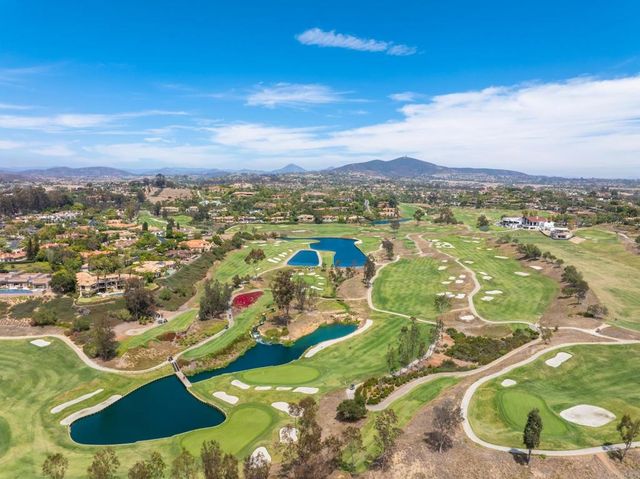 7825 Muirfield Way, Rancho Santa Fe, CA 92067