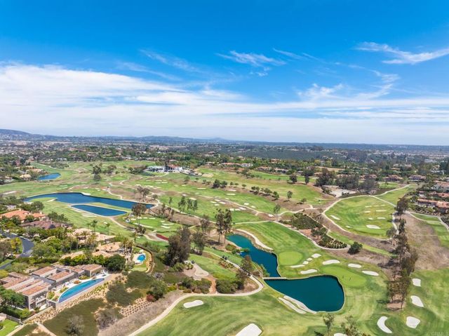 7825 Muirfield Way, Rancho Santa Fe, CA 92067