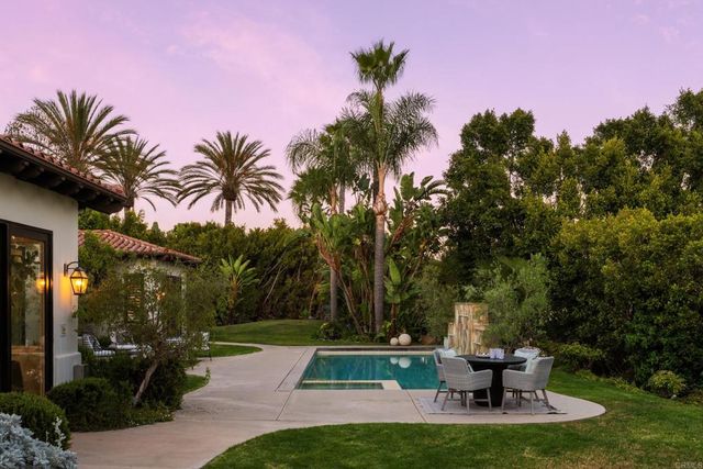7825 Muirfield Way, Rancho Santa Fe, CA 92067