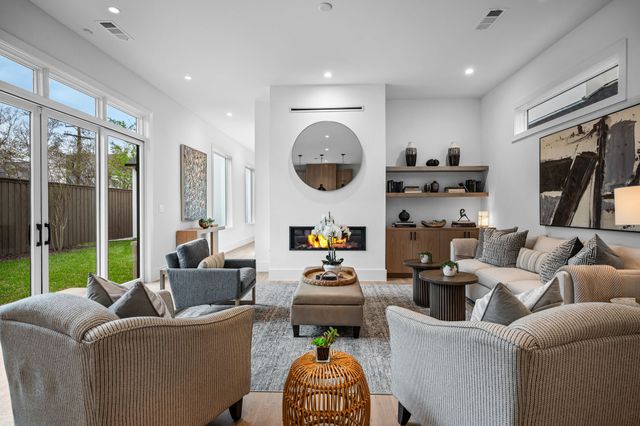 4801 W Hanover Avenue, Dallas, TX 75209