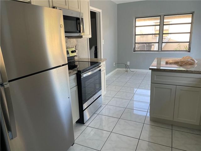 6623 Inwood, North Lauderdale, FL 33068