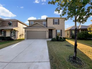 325 Bedford Falls LN, Jarrell, TX 76537