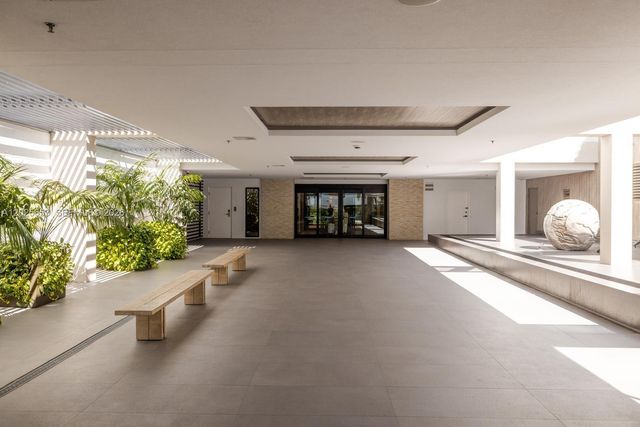 2301 Collins Ave 519, Miami Beach, FL 33139