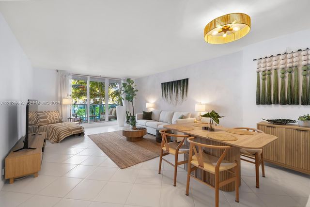 2301 Collins Ave 519, Miami Beach, FL 33139