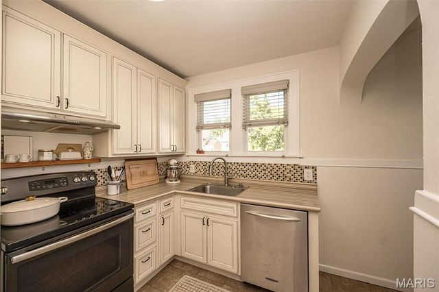 609 S Fillmore Avenue, Kirkwood, MO 63122