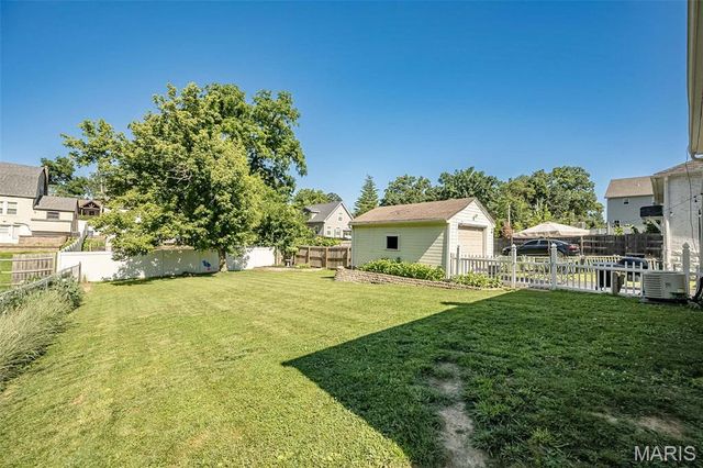 609 S Fillmore Avenue, Kirkwood, MO 63122