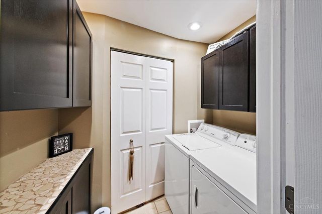 3036 Glenaire Drive, Colerain Twp, OH 45251