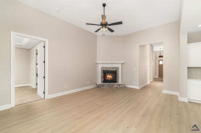 215 Farmland Circle, Perry, GA 31069