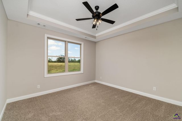 215 Farmland Circle, Perry, GA 31069
