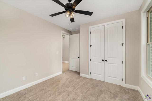 215 Farmland Circle, Perry, GA 31069